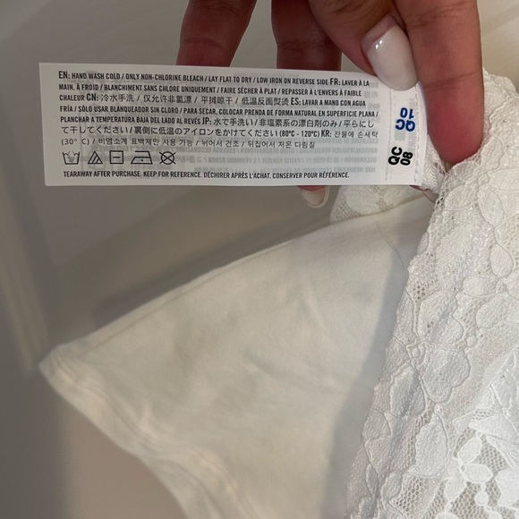 Hollister white floral lace slim fit baby tee with camisole- NWT- size M - Picture 8 of 11